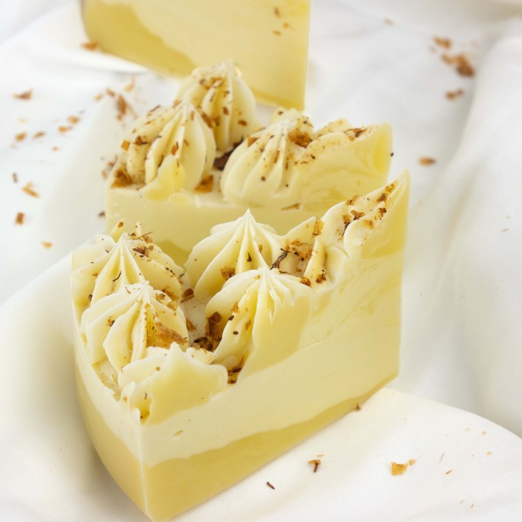 Seife Sanddorn Tortenstück